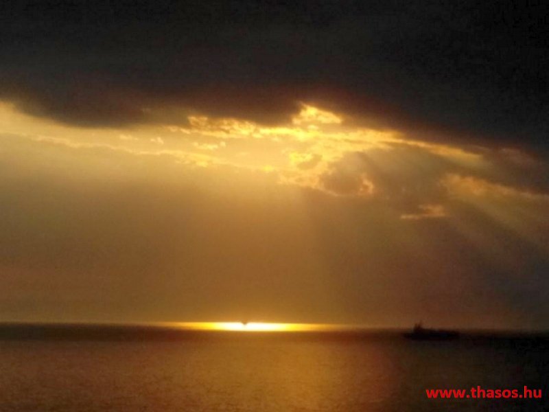 Az öreg falu, a vén platán és a folyók meséje